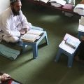 La médersa - Le dernier jour, nous sommes invités, de façon inattendue,  par un imam à visiter sa petite école coranique. Lui aussi était un ami de Shahbaz.